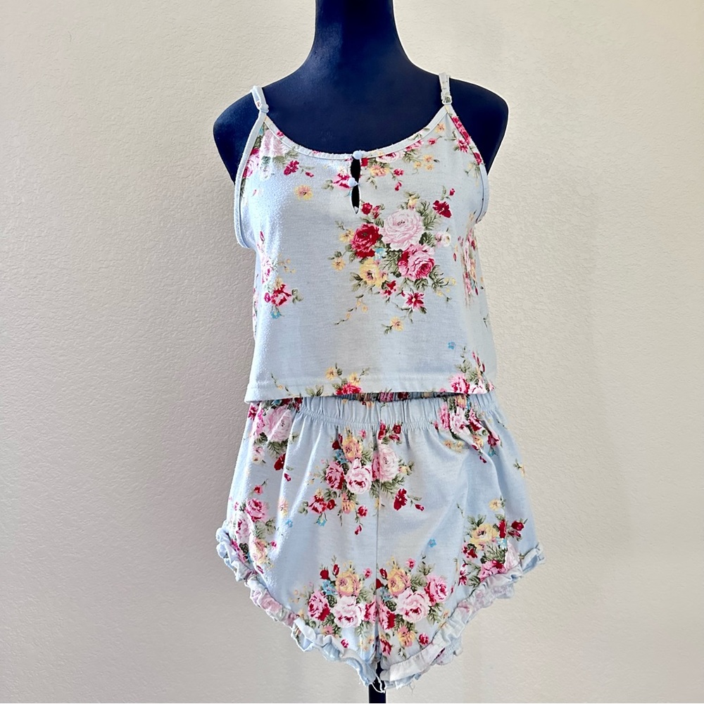 2-piece Baby Blue Floral Crop Top and Cheeky Shorts Pajamas Set for Women